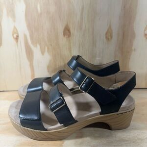 Dansko Black Sandals Women’s Size 8.5